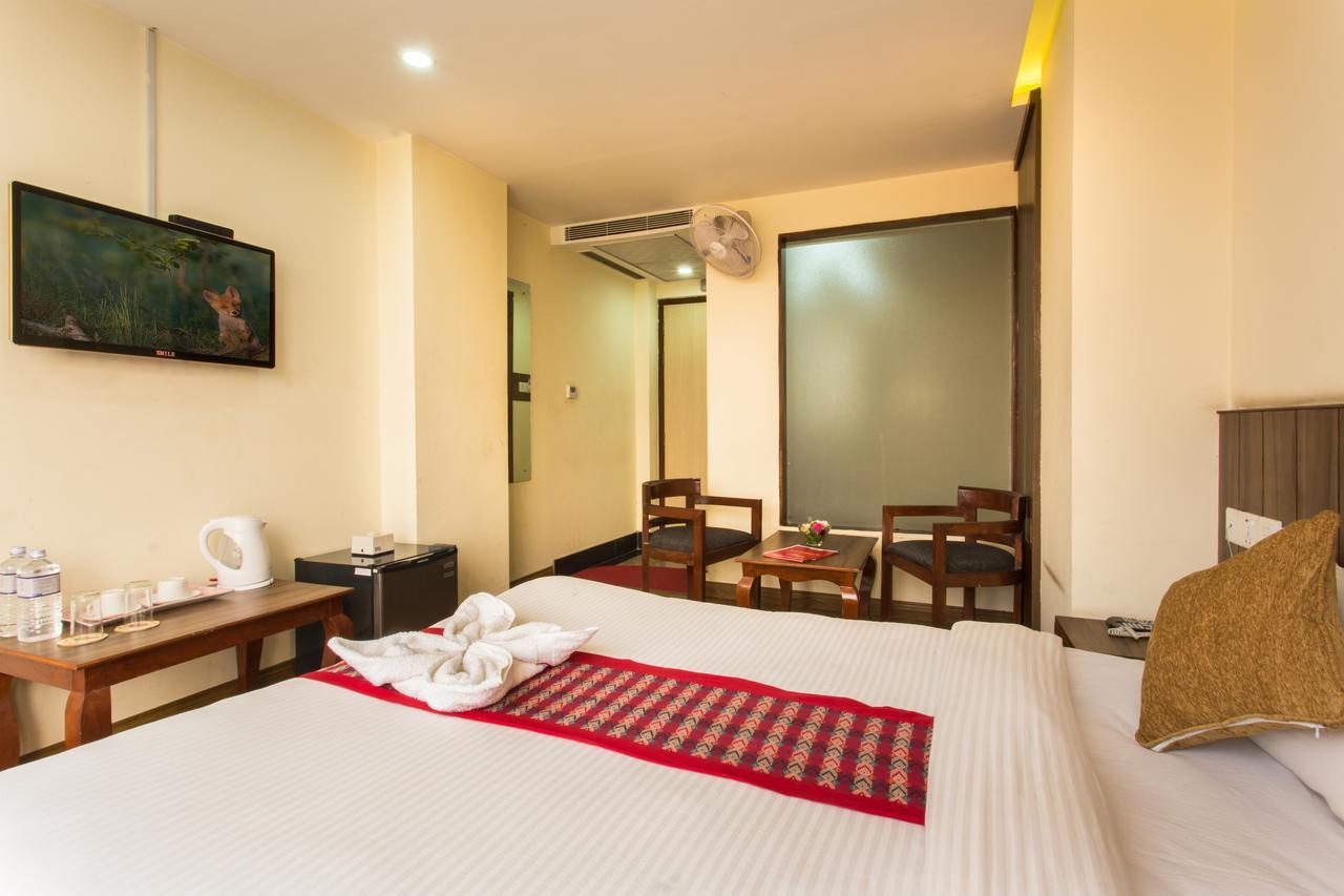 Hotel Kathmandu Inn Extérieur photo